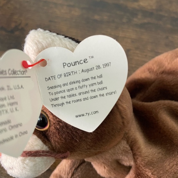 Ty Beanie Baby * Pounce the Cat * Date of birth: Aug 28, 1997 * - Picture 2 of 9